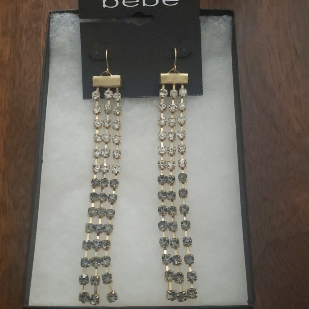Earings PRICE IS FIRM